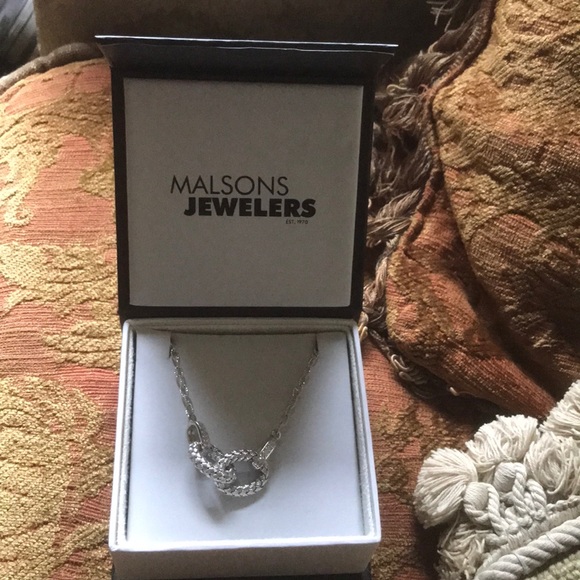 Sterling silver w/rhinestone interlocking necklace - Picture 8 of 8